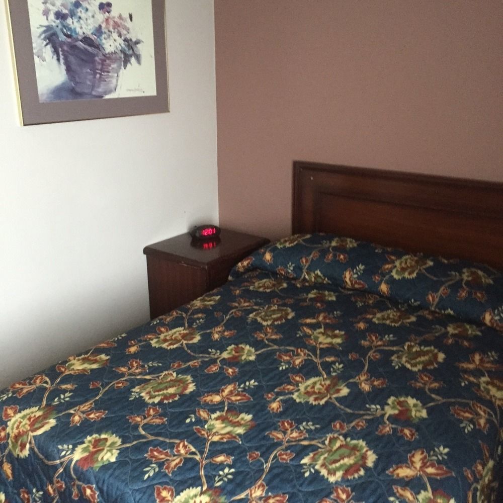 White Knight Motel Brampton Dış mekan fotoğraf